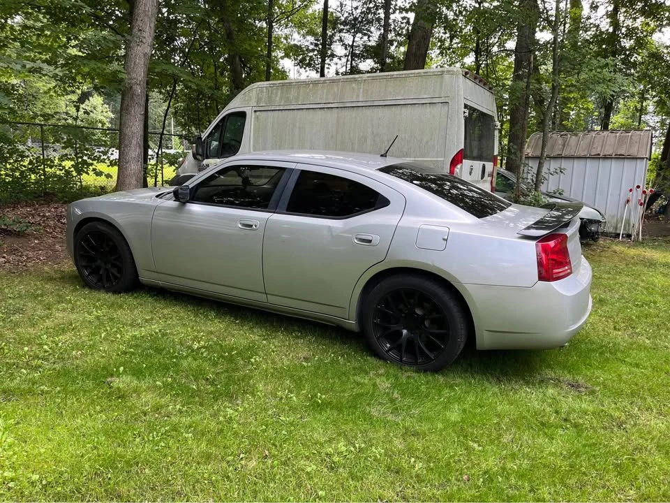 2008 Dodge Charger 6th Gen - Image 4 of 10