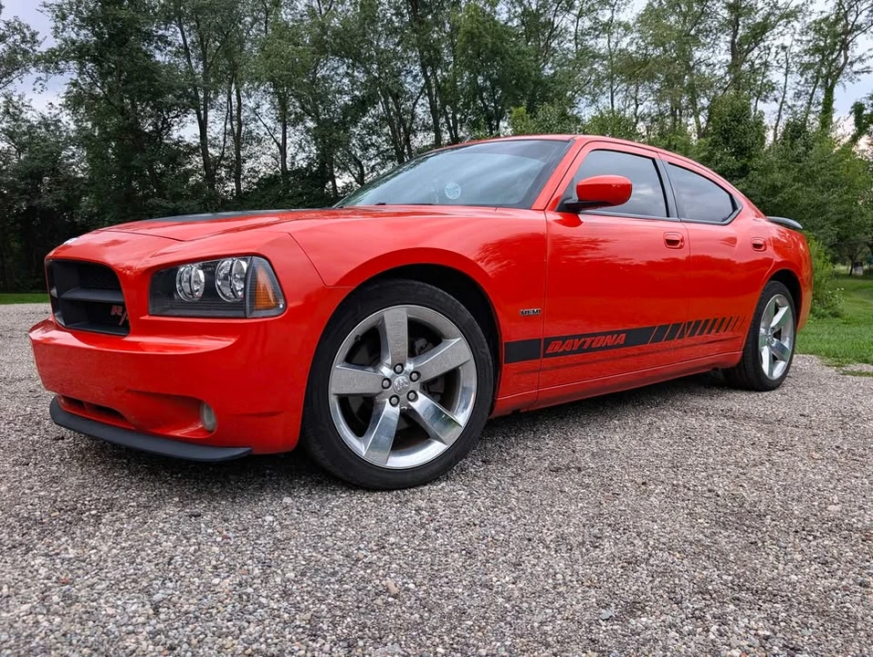 2008 Dodge Charger 6th Gen - Image 11 of 18