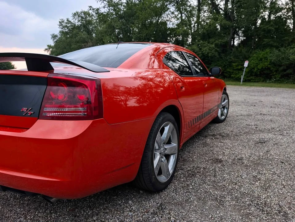 2008 Dodge Charger 6th Gen - Image 13 of 18