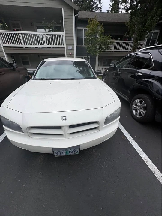2008 Dodge Charger 6th Gen - Image 3 of 9