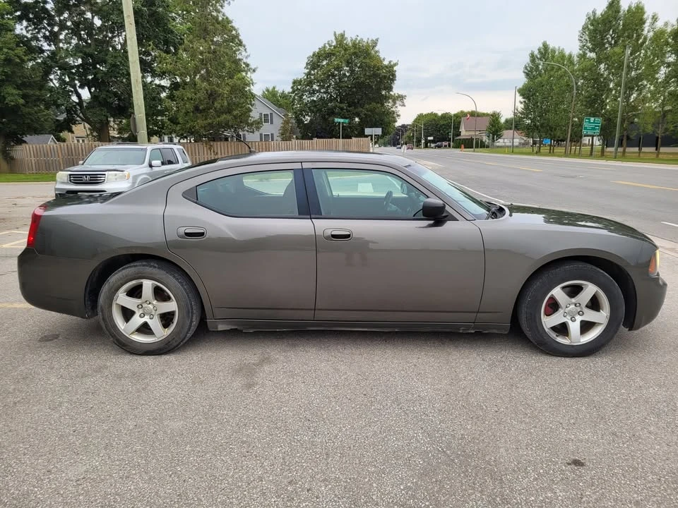 2008 Dodge Charger 6th Gen - Image 5 of 10