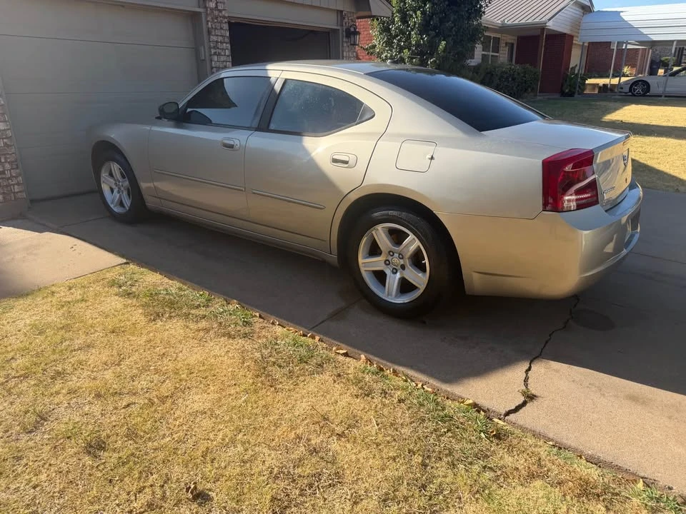 2008 Dodge Charger 6th Gen - Image 3 of 8