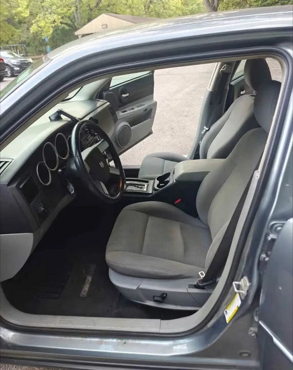 2008 Dodge Charger 6th Gen - Image 7 of 12