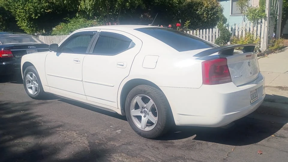 2008 Dodge Charger 6th Gen - Image 2 of 5