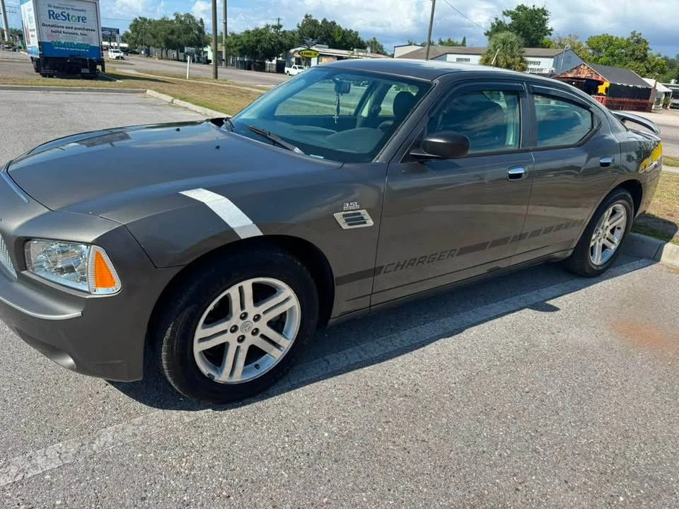 2008 Dodge Charger 6th Gen - Image 3 of 8