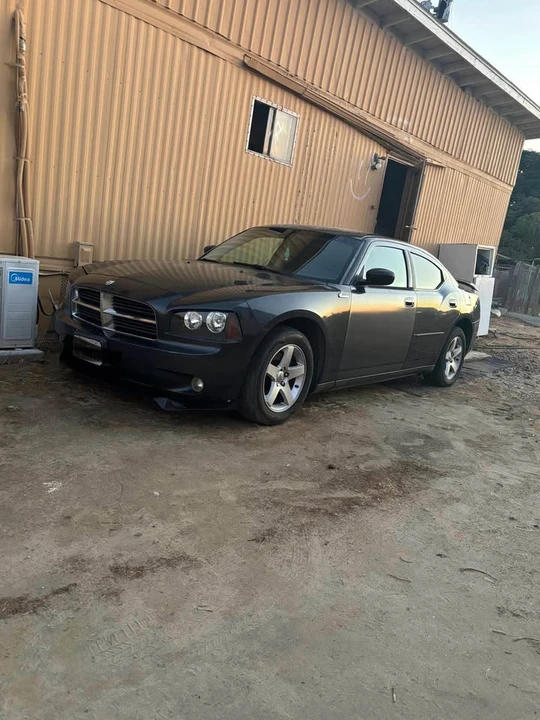 2008 Dodge Charger 6th Gen - Image 3 of 3