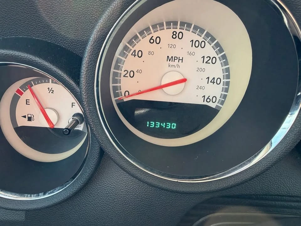2008 Dodge Charger 6th Gen - Image 13 of 18