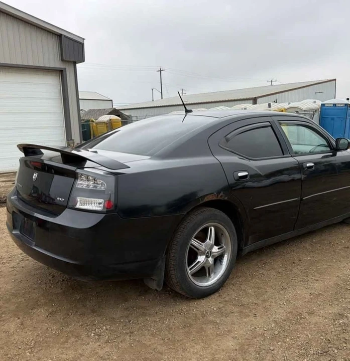 2008 Dodge Charger 6th Gen - Image 3 of 8