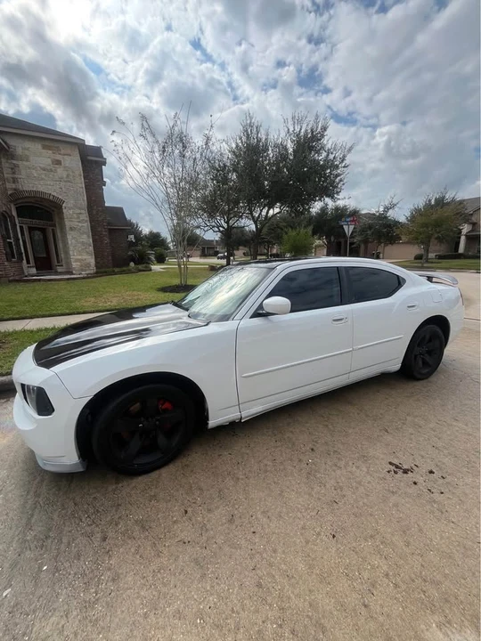2008 Dodge Charger 6th Gen - Image 3 of 8
