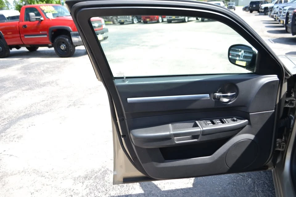 2008 Dodge Charger 6th Gen - Image 10 of 18