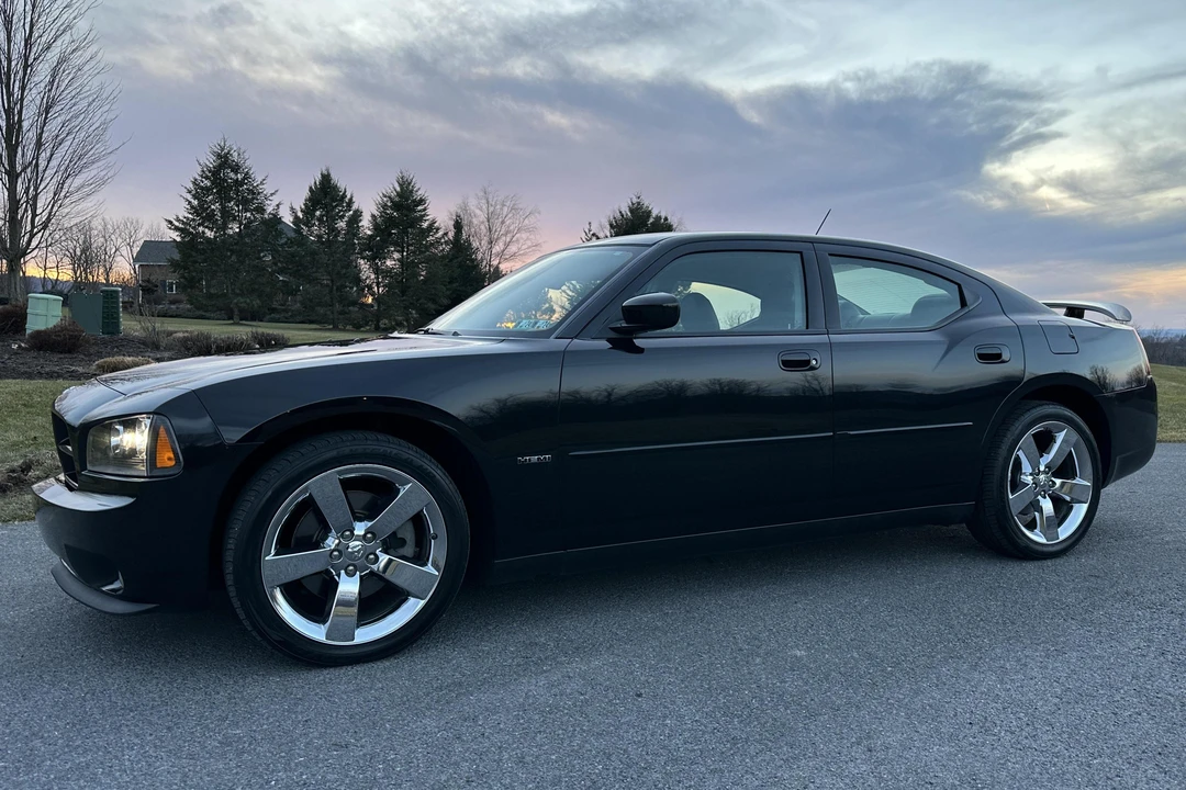2008 Dodge Charger 6th Gen - Image 3 of 7