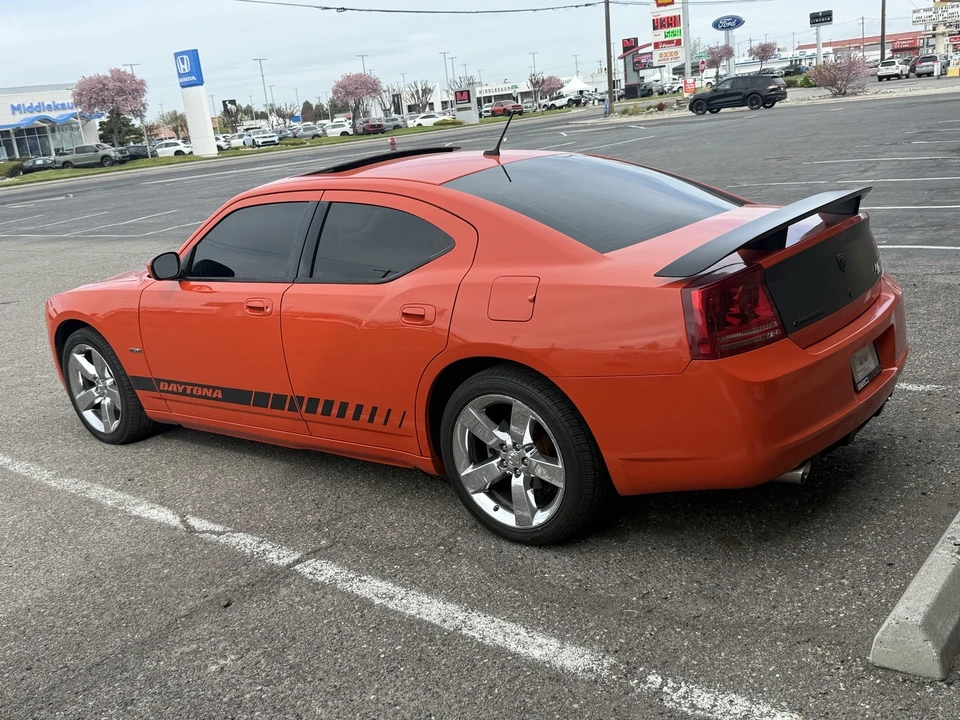 2008 Dodge Charger 6th Gen - Image 6 of 12