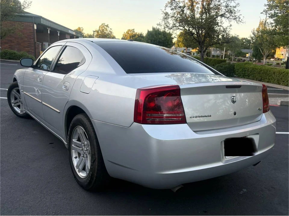 2008 Dodge Charger 6th Gen - Image 4 of 12