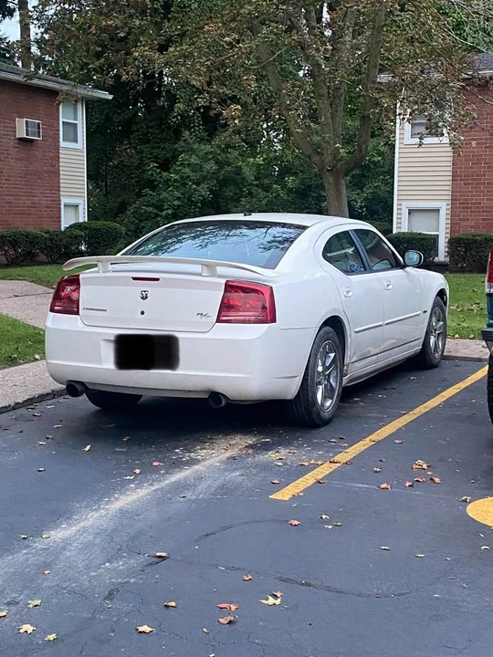 2008 Dodge Charger 6th Gen - Image 3 of 13