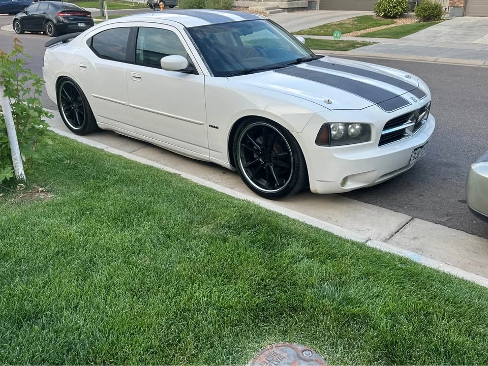 2008 Dodge Charger 6th Gen - Image 2 of 5