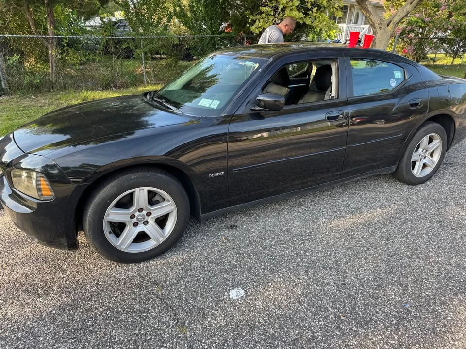 2008 Dodge Charger 6th Gen - Image 2 of 5