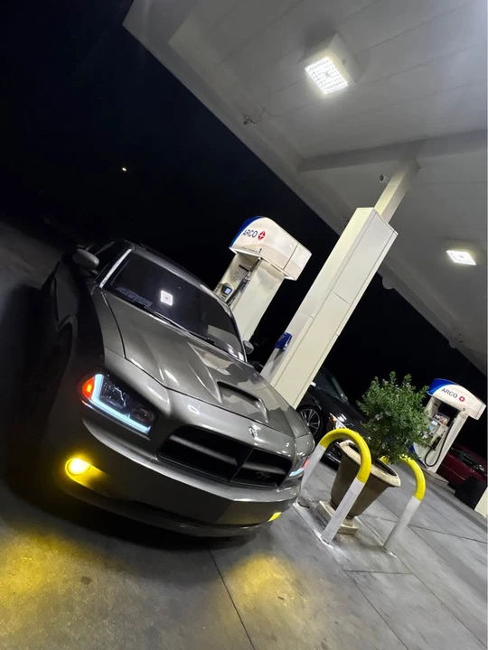 2008 Dodge Charger 6th Gen - Image 3 of 8