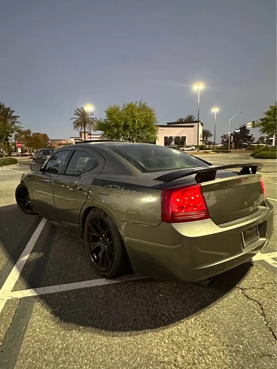 2008 Dodge Charger 6th Gen - Image 5 of 9
