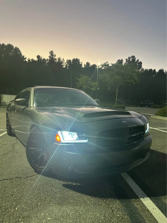 2008 Dodge Charger 6th Gen - Image 2 of 9