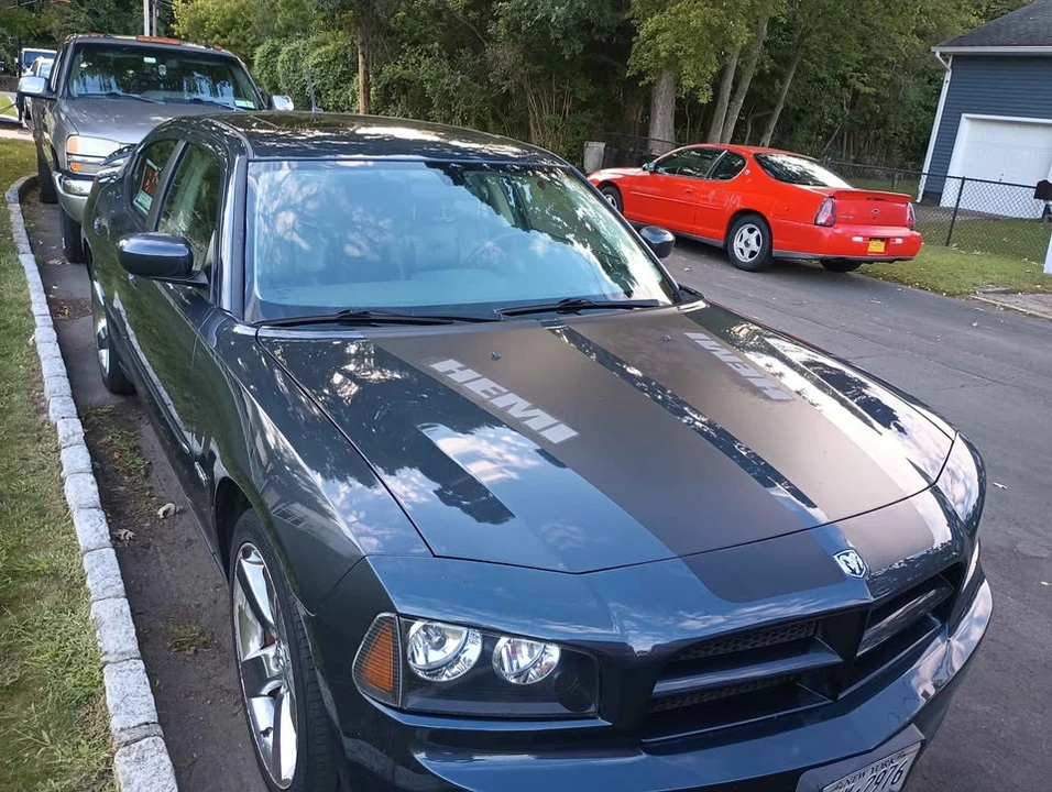 2008 Dodge Charger 6th Gen - Image 2 of 2