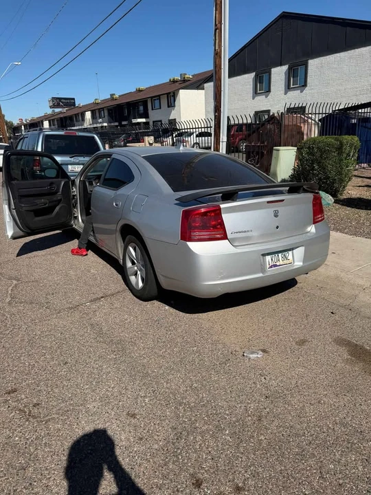2008 Dodge Charger 6th Gen - Image 2 of 4