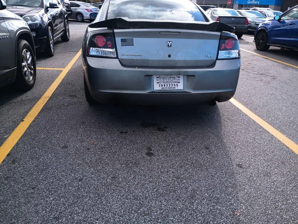 2008 Dodge Charger 6th Gen - Image 3 of 8