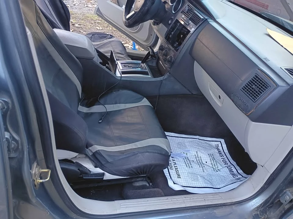 2008 Dodge Charger 6th Gen - Image 6 of 8