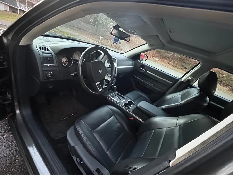 2008 Dodge Charger 6th Gen - Image 8 of 10