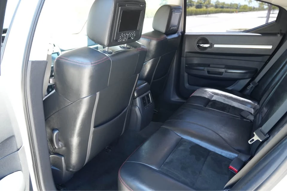 2008 Dodge Charger 6th Gen - Image 6 of 10