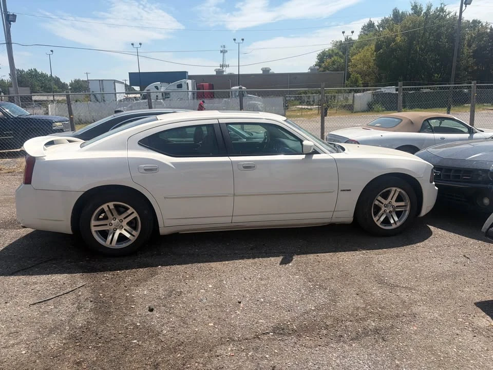 2008 Dodge Charger 6th Gen - Image 6 of 6