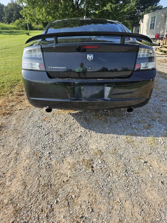 2008 Dodge Charger 6th Gen - Image 16 of 18