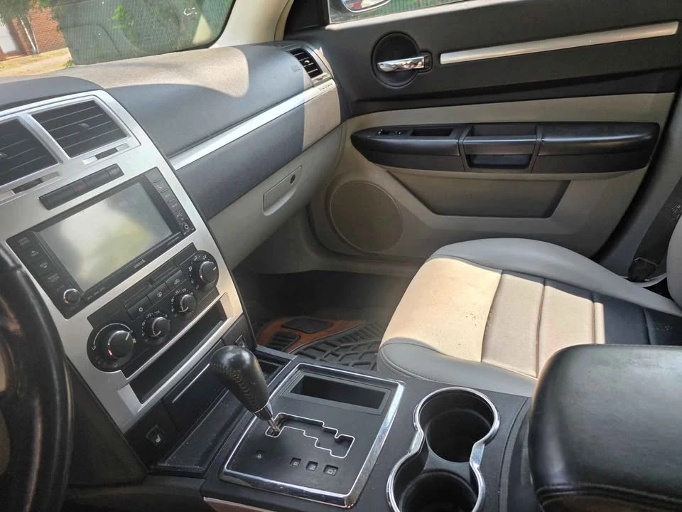 2008 Dodge Charger 6th Gen - Image 10 of 12