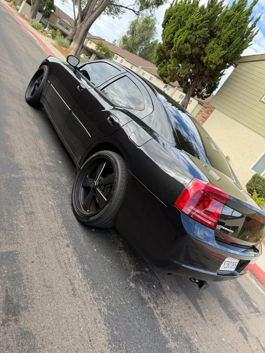 2008 Dodge Charger 6th Gen - Image 2 of 8