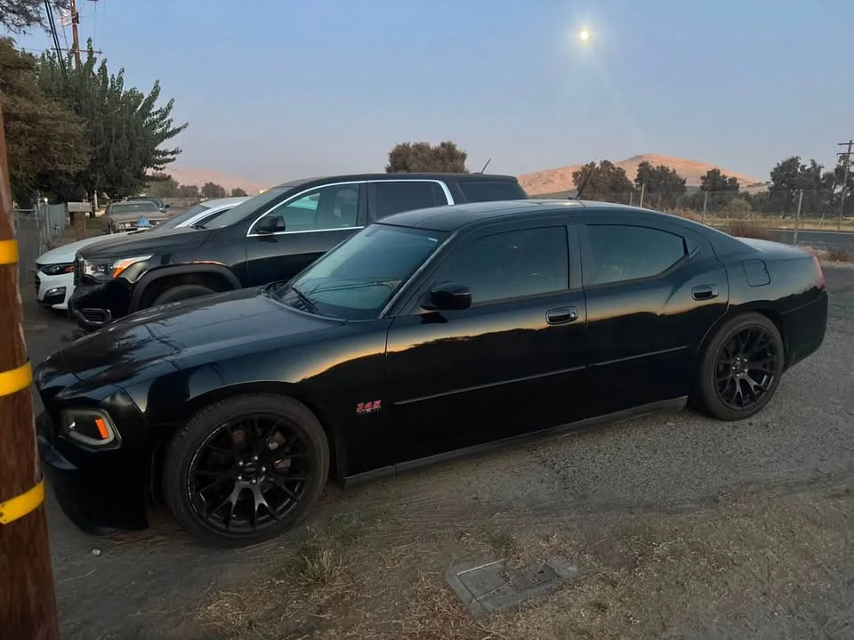 2008 Dodge Charger 6th Gen - Image 2 of 6
