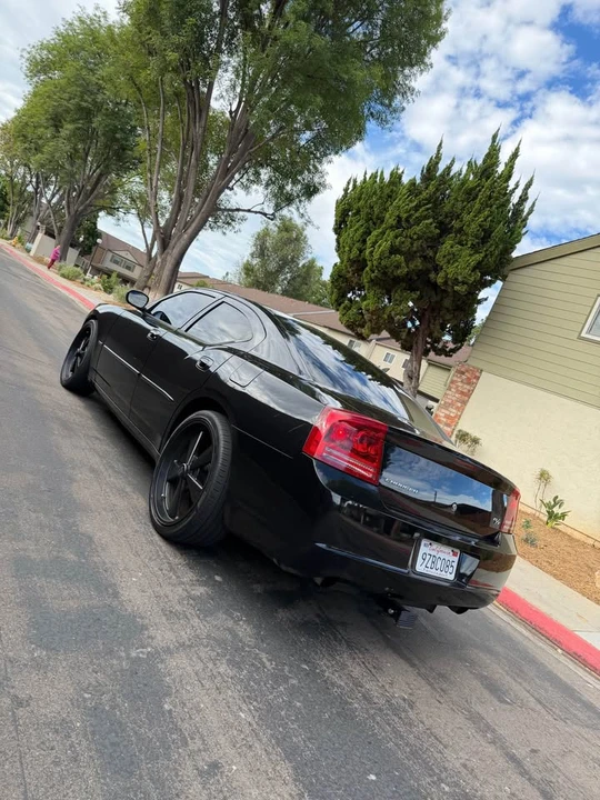 2008 Dodge Charger 6th Gen - Image 2 of 8