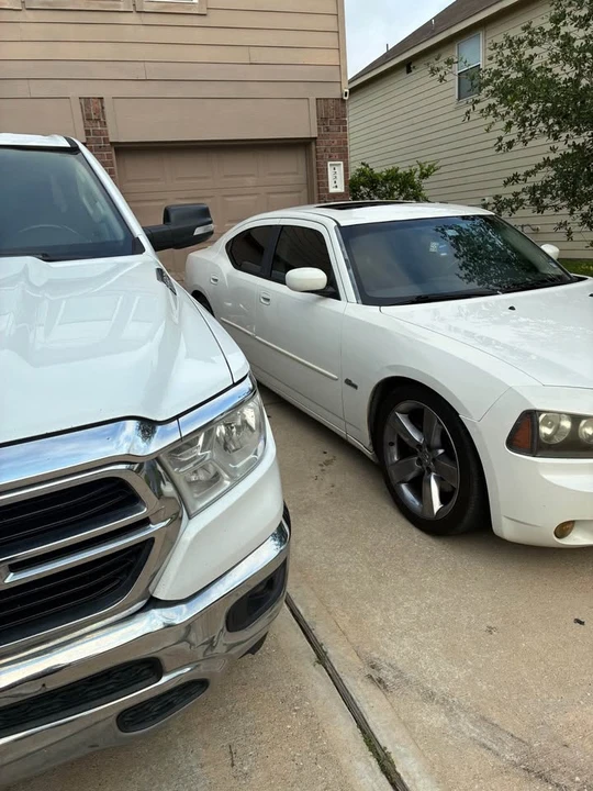 2008 Dodge Charger 6th Gen - Image 4 of 4