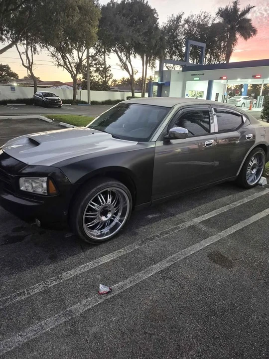 2008 Dodge Charger 6th Gen - Image 4 of 4