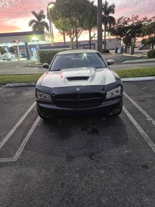 2008 Dodge Charger 6th Gen - Image 3 of 4