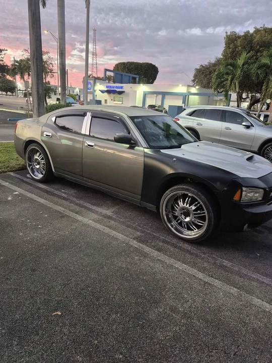2008 Dodge Charger 6th Gen - Image 2 of 4