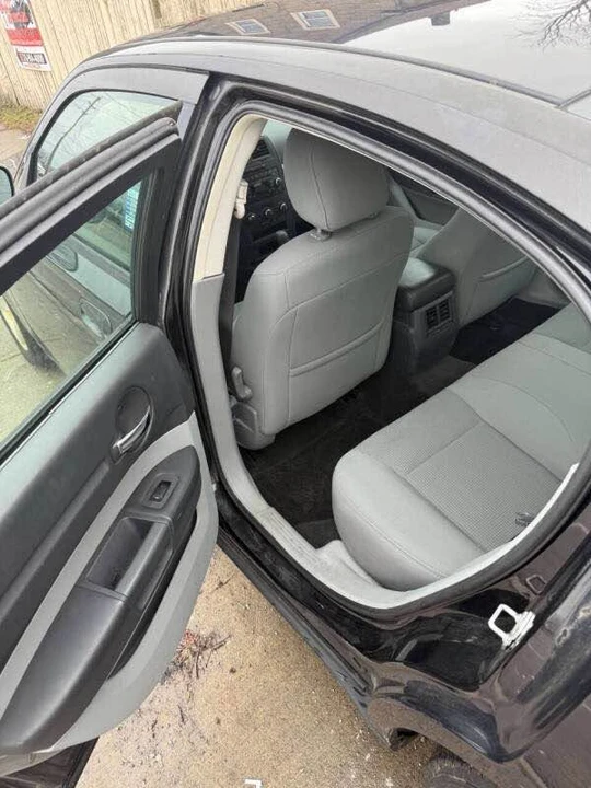 2008 Dodge Charger 6th Gen - Image 6 of 8