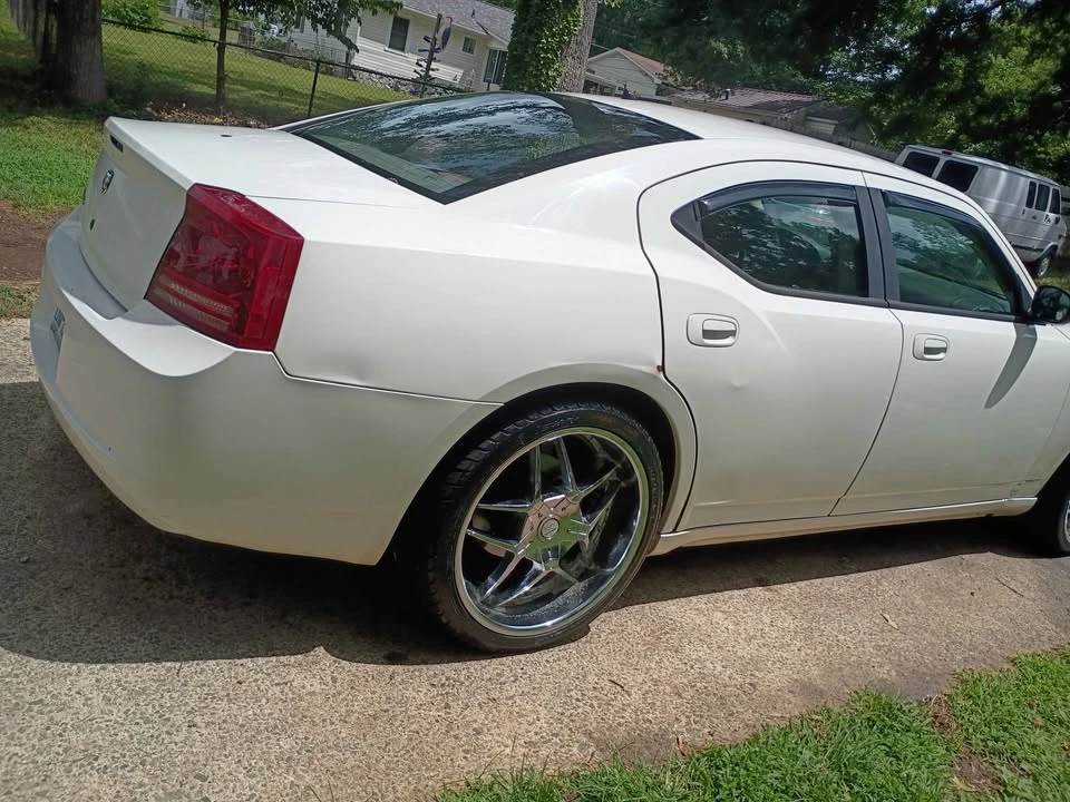 2008 Dodge Charger 6th Gen - Image 6 of 10