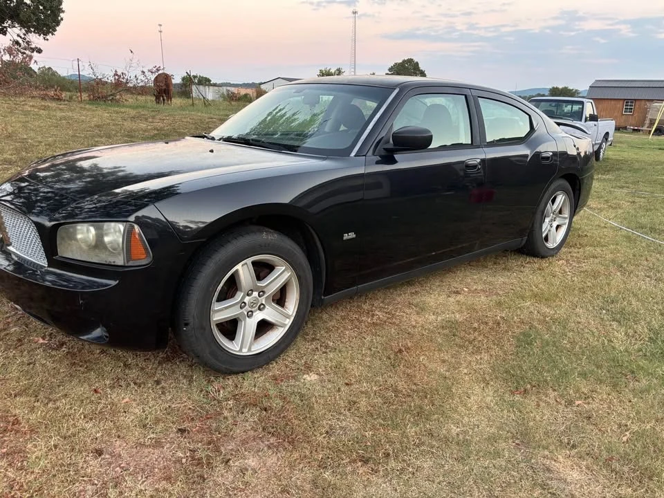 2008 Dodge Charger 6th Gen - Image 2 of 4