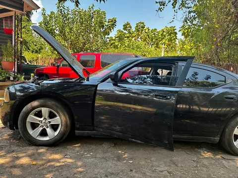 2008 Dodge Charger SE Sedan 4D