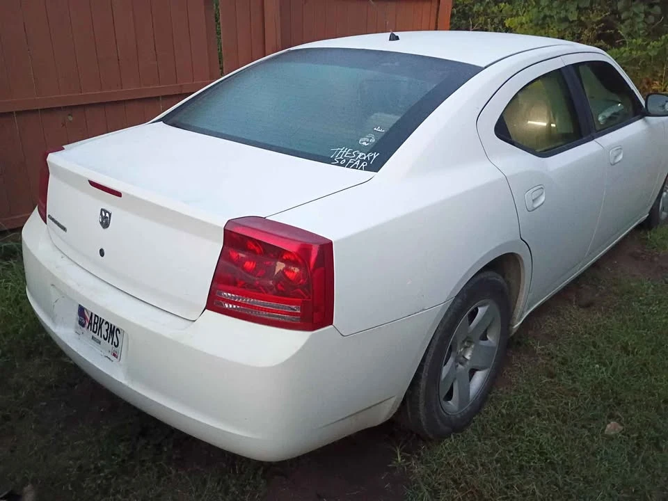 2008 Dodge Charger 6th Gen - Image 4 of 8