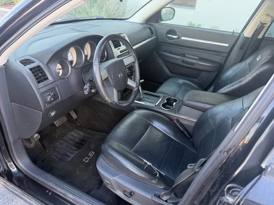 2008 Dodge Charger 6th Gen - Image 9 of 15