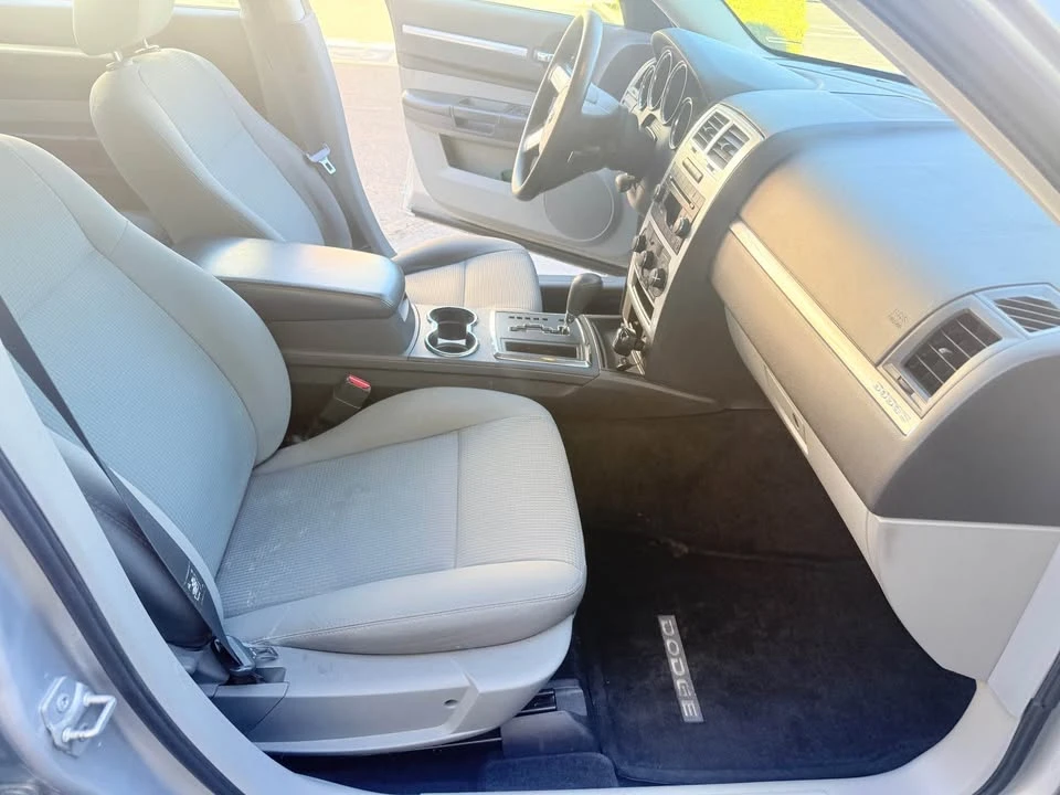 2008 Dodge Charger 6th Gen - Image 9 of 16