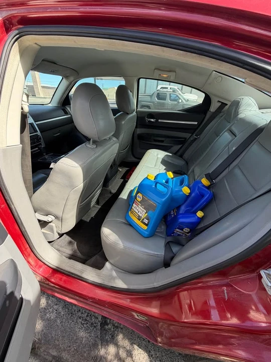 2008 Dodge Charger 6th Gen - Image 4 of 8