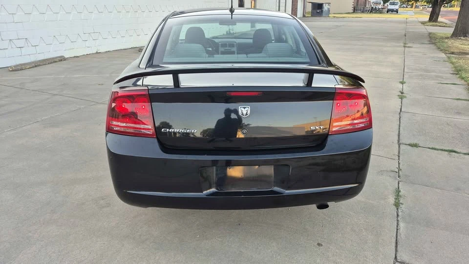 2008 Dodge Charger 6th Gen - Image 4 of 14