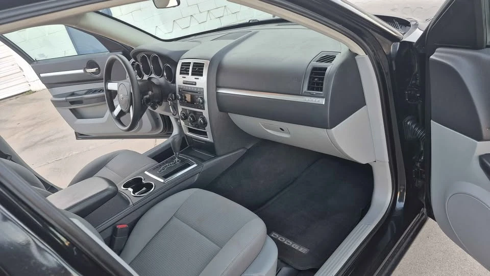 2008 Dodge Charger 6th Gen - Image 10 of 14