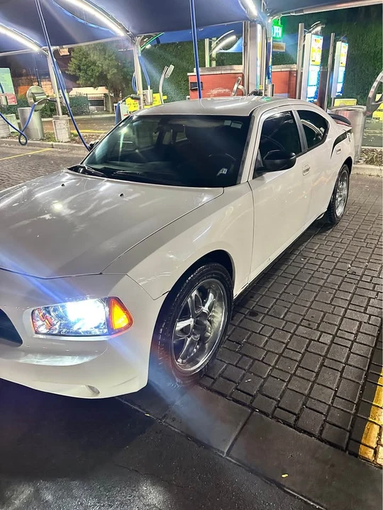 2008 Dodge Charger 6th Gen - Image 2 of 9